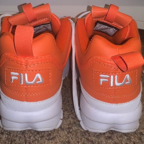 BRIGHT ORANGE FILA SHOES - Picture 4 of 4